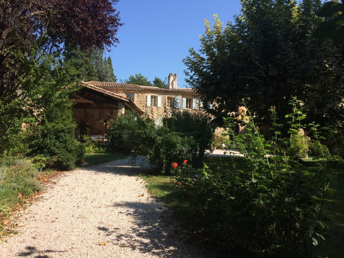 Le Moulin Des Pinchinats Bed and Breakfast Aix-en-Provence Exterior foto